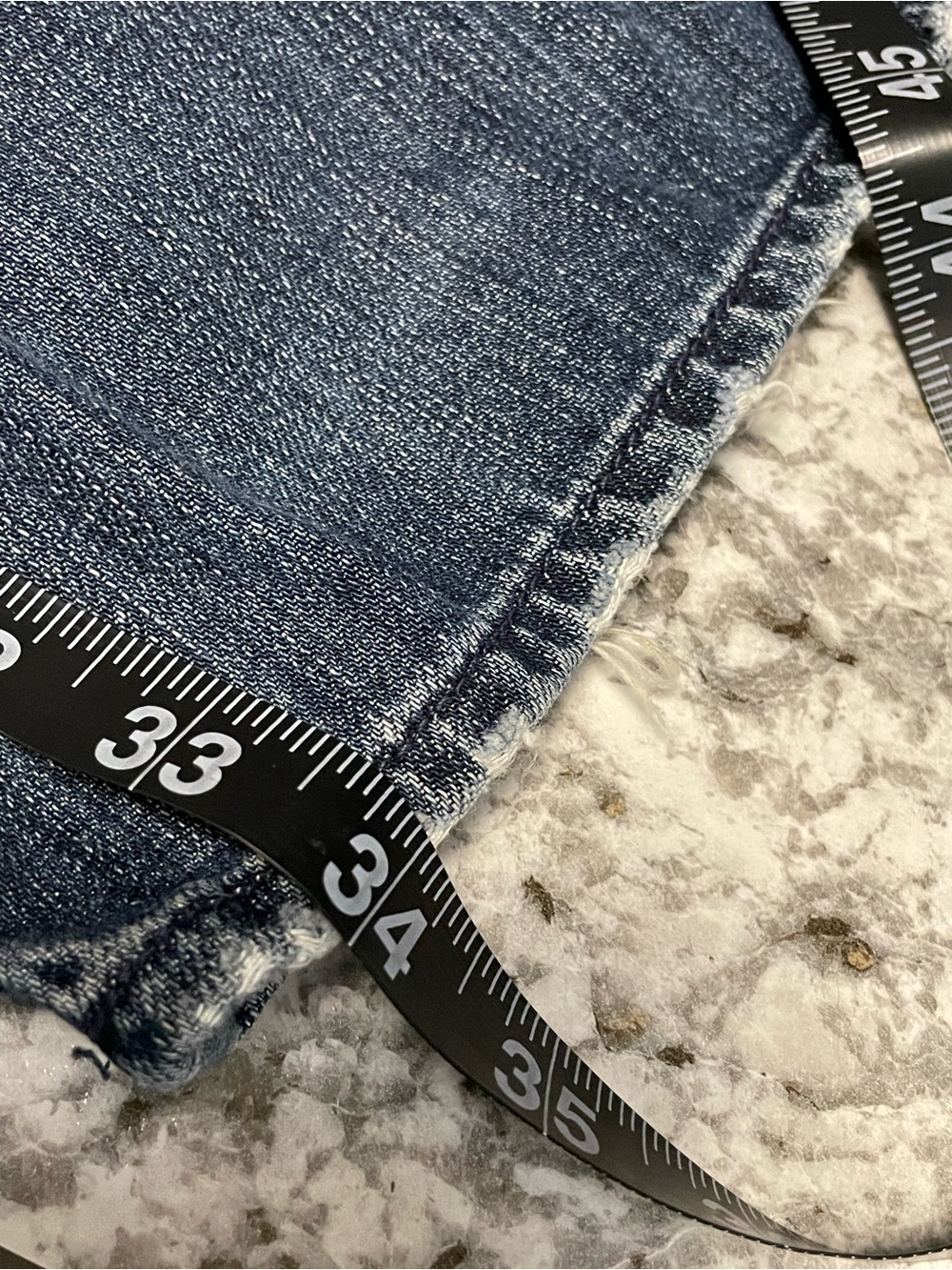 7 For All Mankind Dark Blue Wash Denim Jeans Women’s Size 33 - Picture 15 of 16
